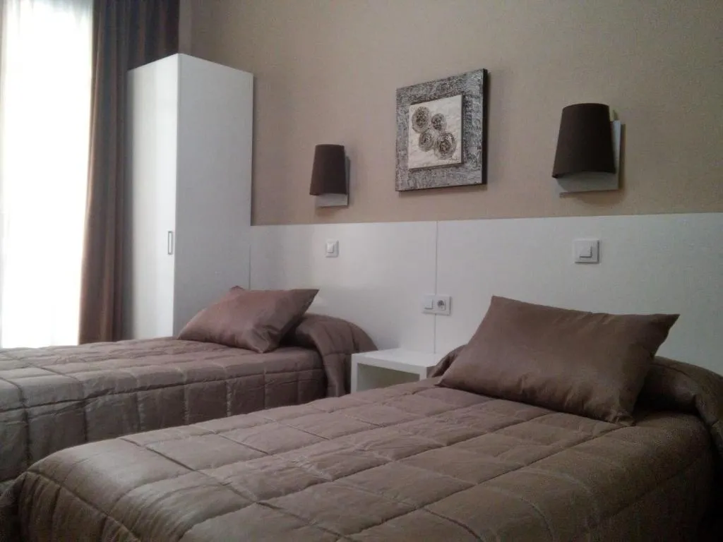 Room, Hostal Lesseps, Barcelona