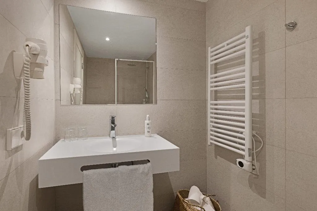 APARTMENT CAPACITY 3 Room, Palmanova Beach Apartments by TRH, Majorca