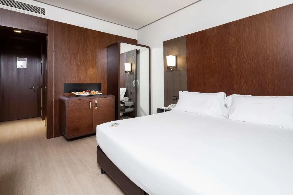 DOUBLE KING SIZE BED Room, Best Western Hotel Goldenmile Milan, Milan