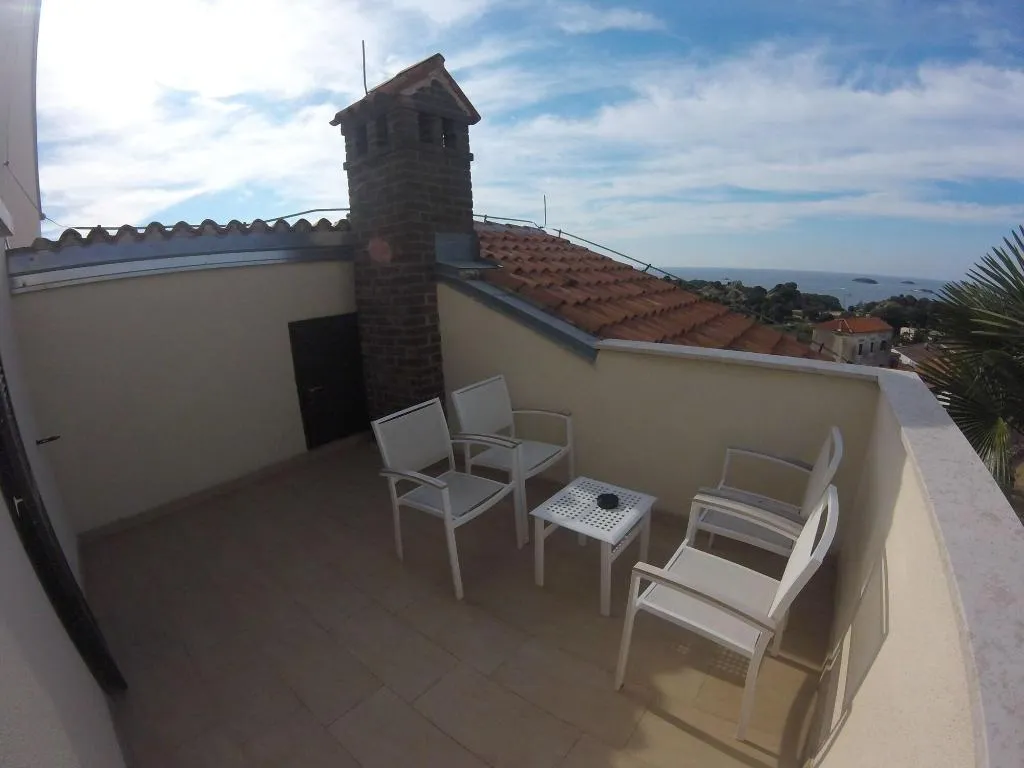 Room, Vista, Istria