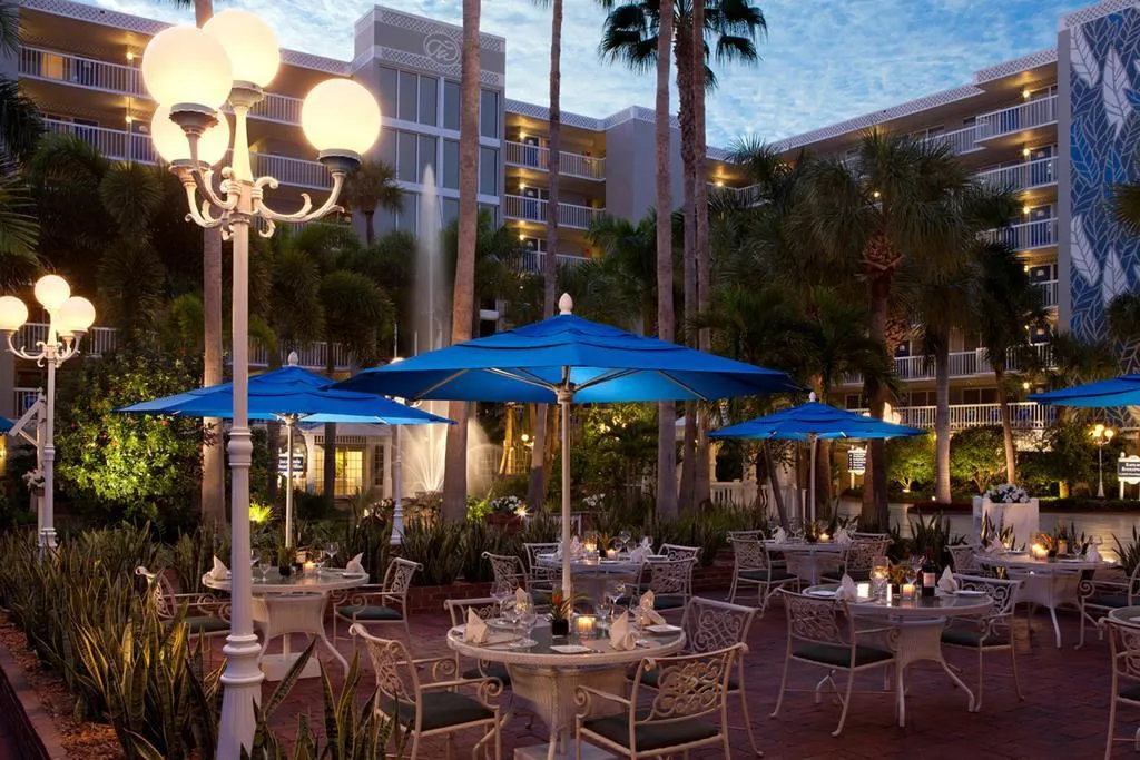Bar, Island Grand at TradeWinds, St Petersburg, Florida