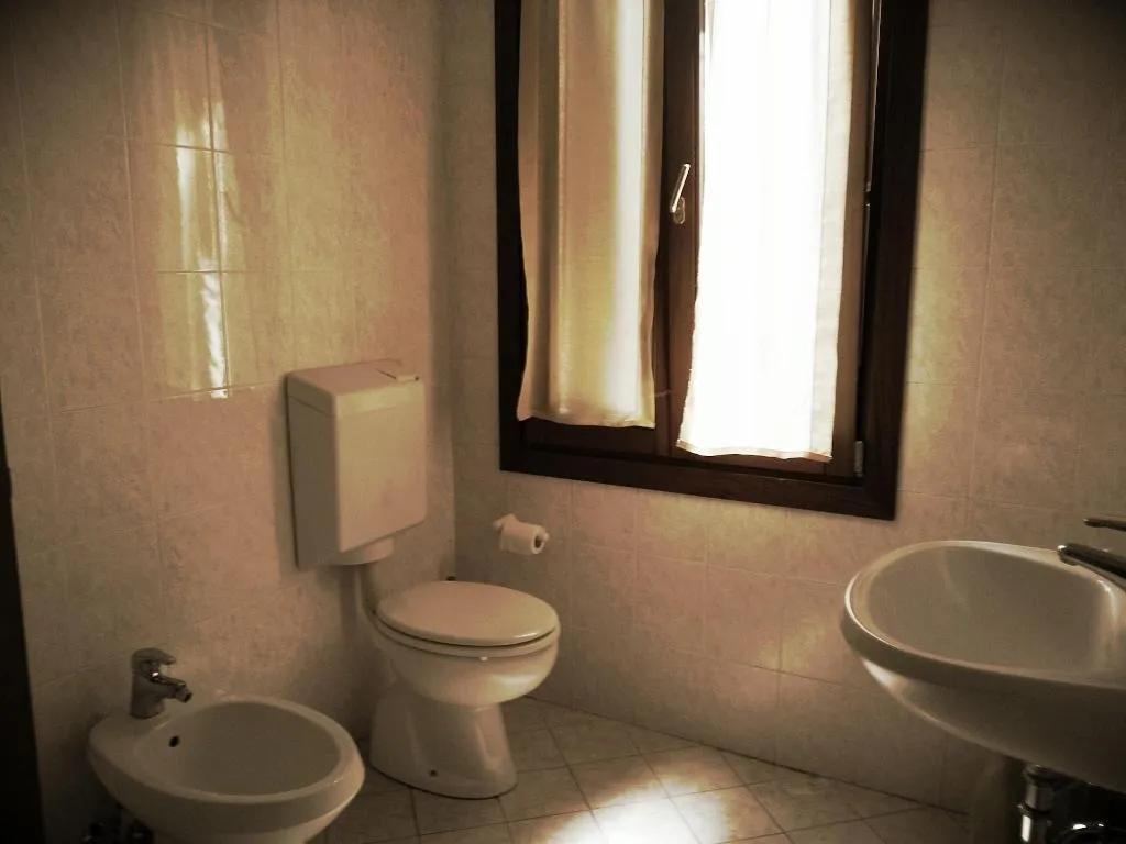 Room, Nuova Locanda Belvedere, Venice