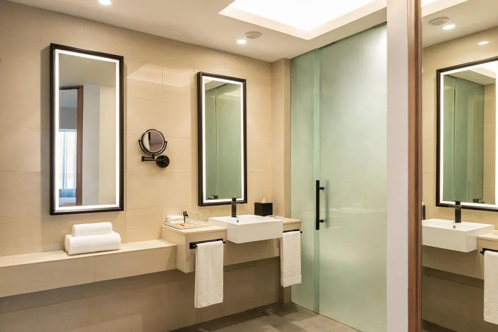 Room, Sheraton Dubai Mall of the Emirates Hotel, Dubai