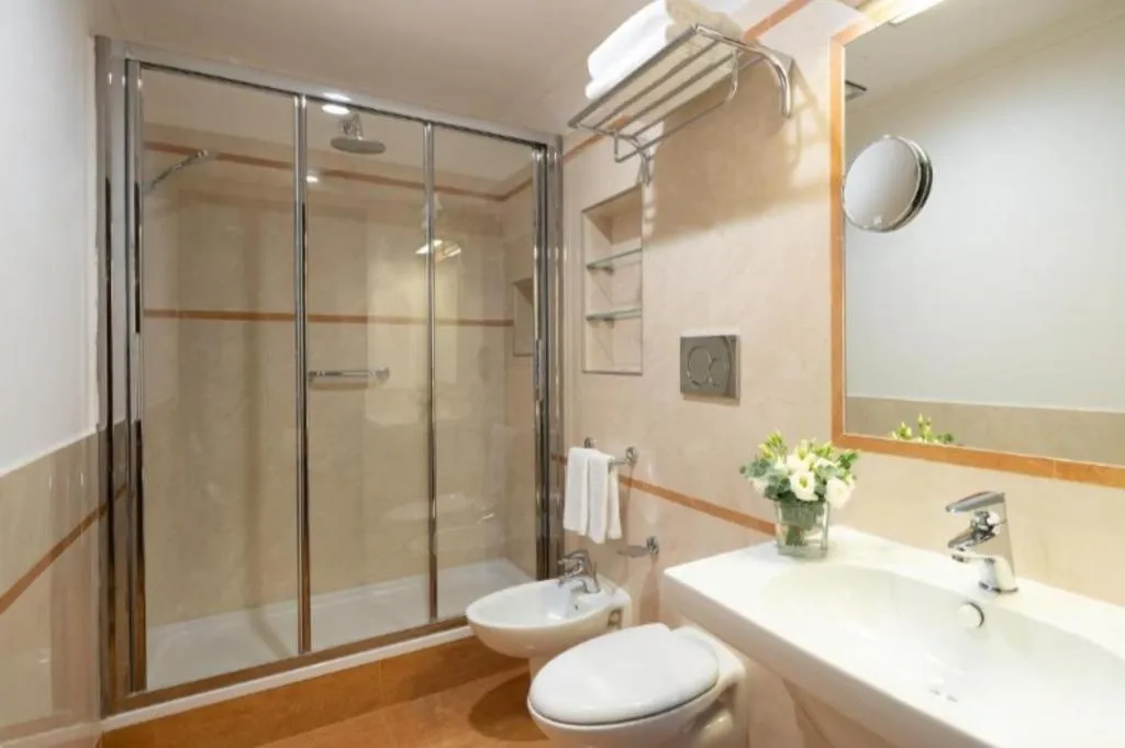 SUITE EXECUTIVE Room, UNA HOTELS Galles Milano, Milan