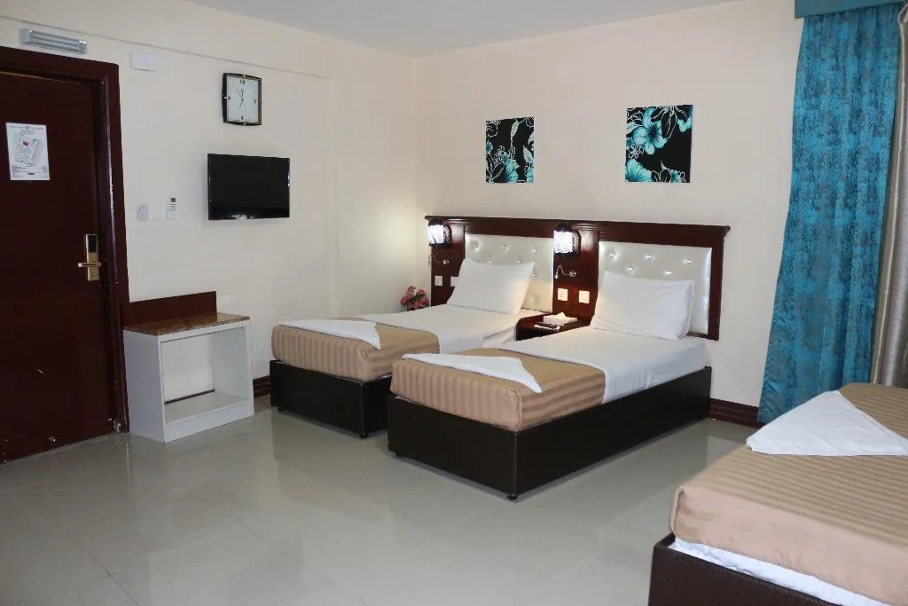 FAMILY ROOM CAPACITY 4 Room, Mariana Hotel, Dubai