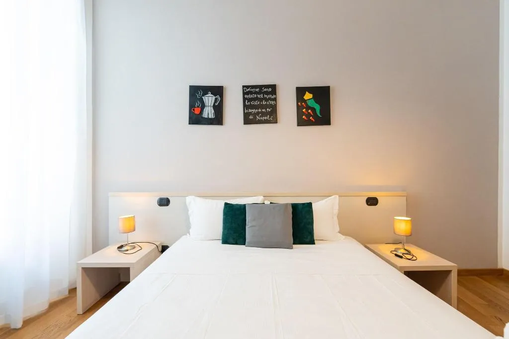 Room, Duomo Hermes Relais, Naples