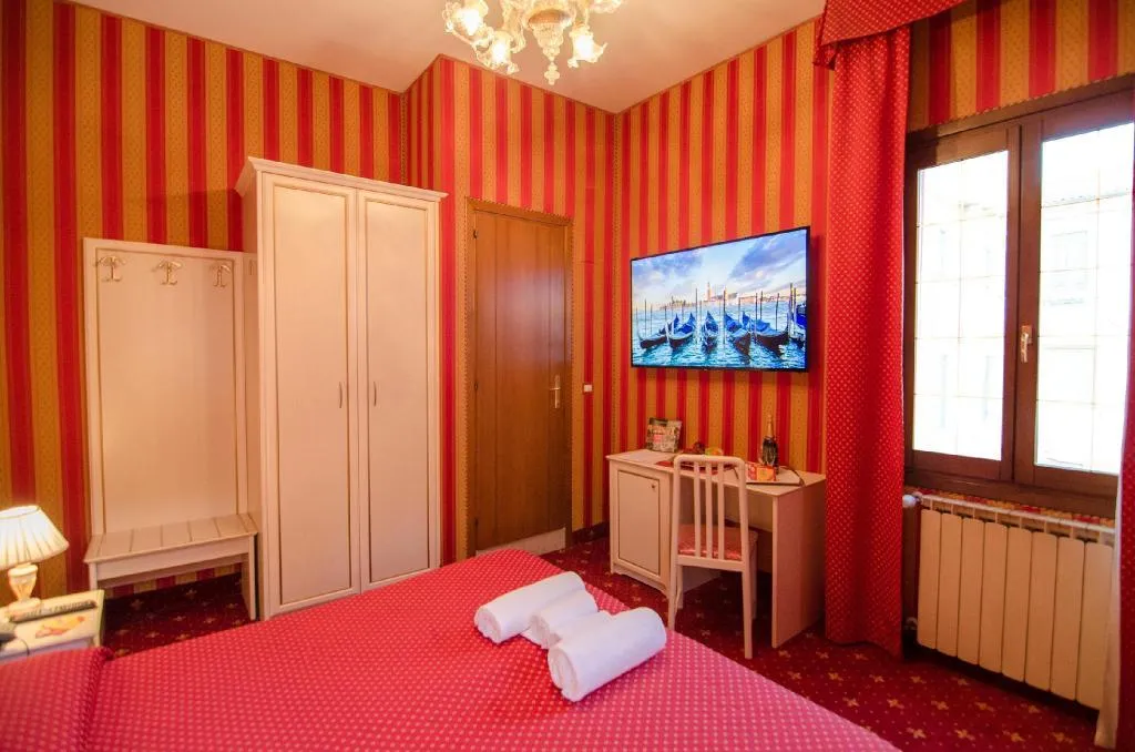 Room, Messner Hotel, Venice