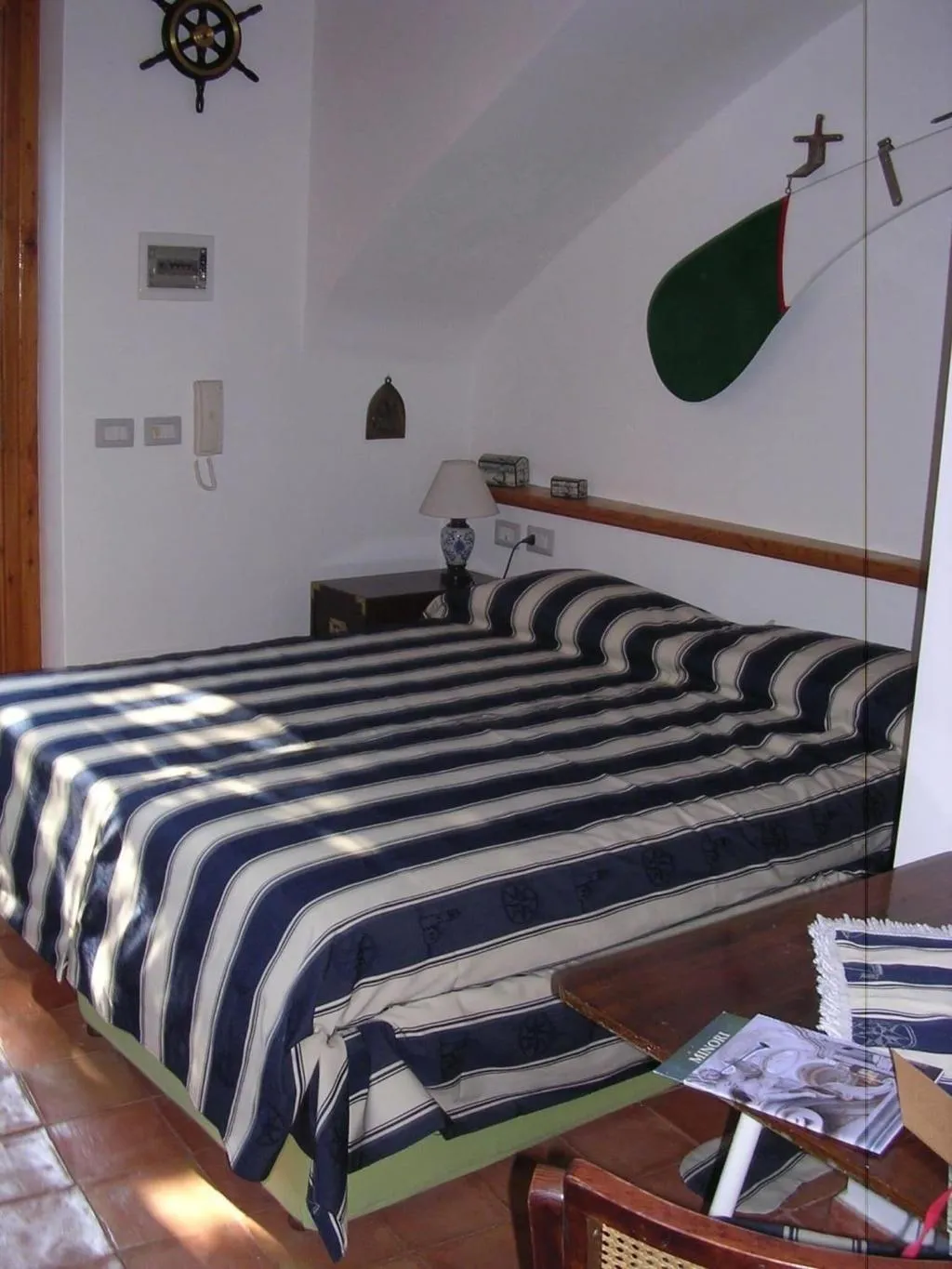 Room, B&B La Zagara, Naples