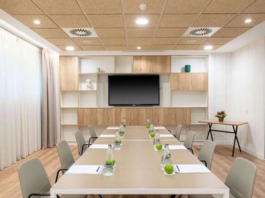 Sports and Entertainment, Novotel Madrid Feria and Airport, Madrid