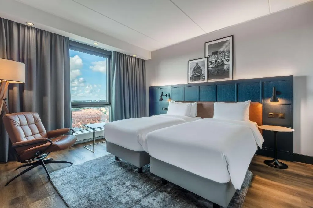 DOUBLE LAKE VIEW Room, Radisson Blu Scandinavia Copenhagen, Copenhagen