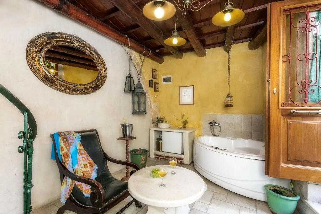 Room, Ifigenia By Captain Michalis, Crete