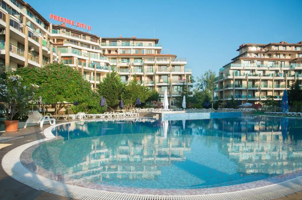 Pool, Prestige City 2, Bourgas