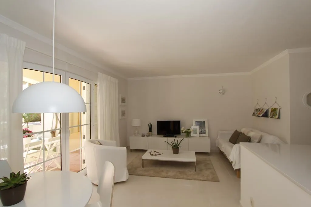 APARTMENT TWO BEDROOMS Room, Apartamentos The Old Village by Village 4u, Algarve
