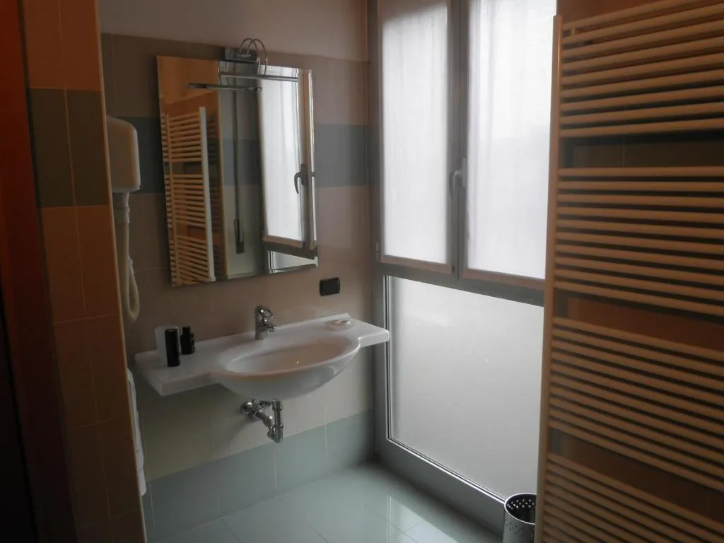 Room, Hotel Selide, Milan