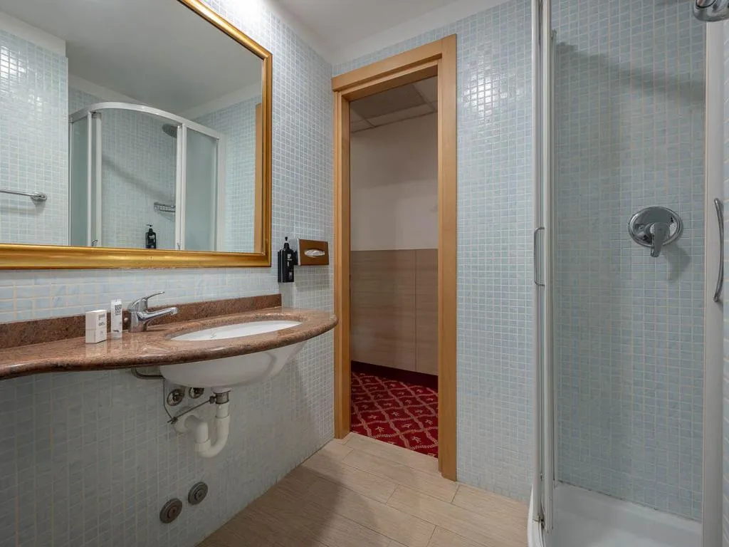 TWIN STANDARD Room, iH Hotels Milano St. John, Milan
