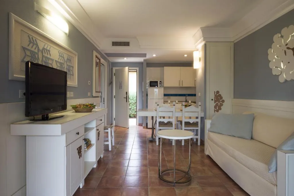 FAMILY ROOM STANDARD Room, Lantana Resort Hotel & Apartments, Cagliari