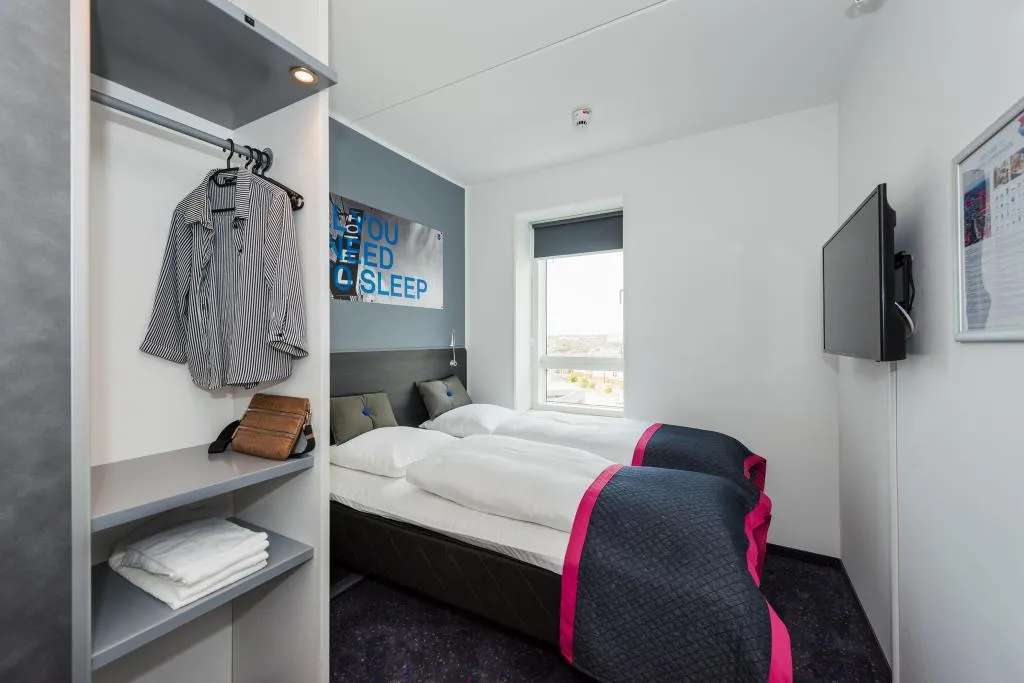 DOUBLE SUPERIOR Room, CABINN Copenhagen, Copenhagen