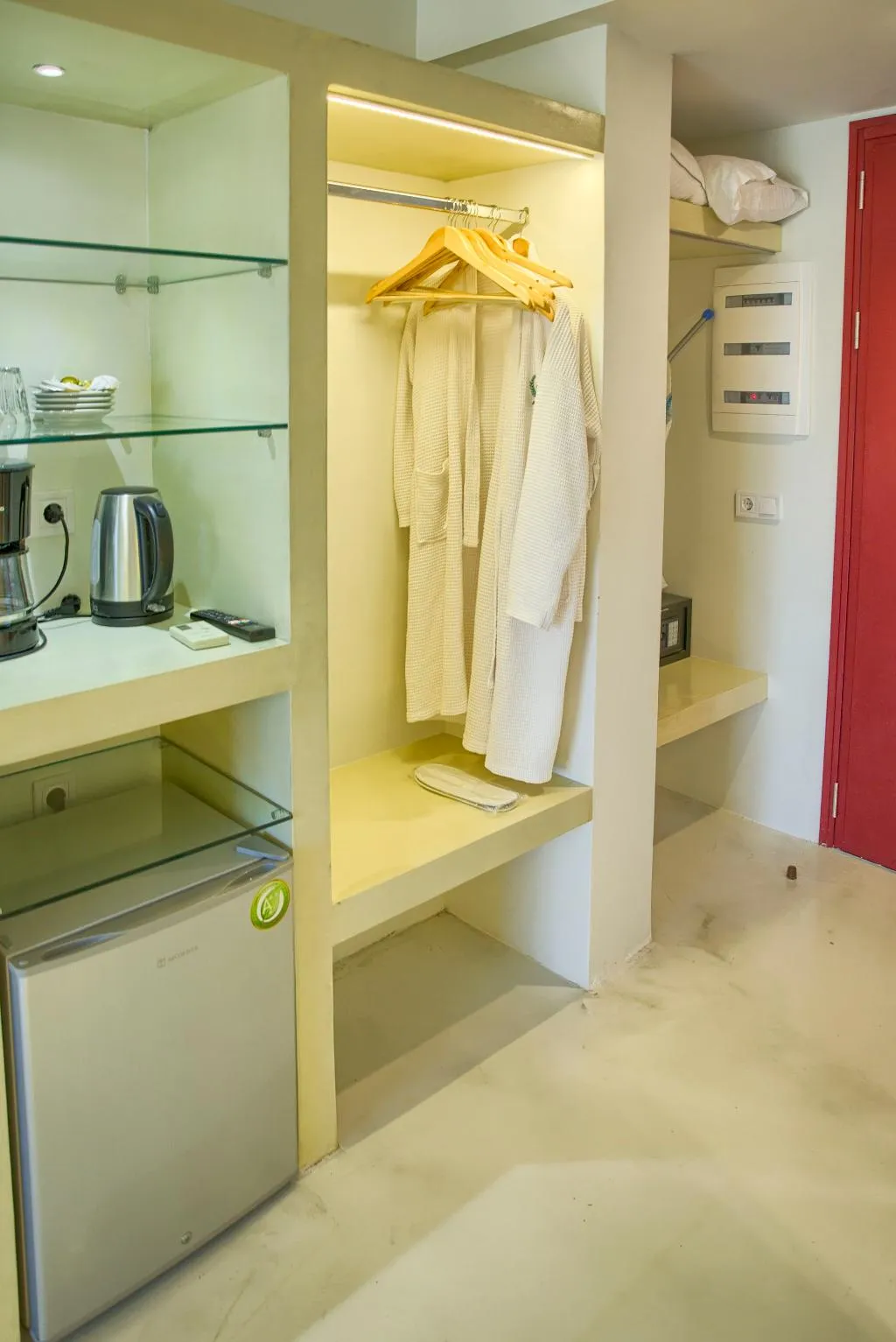 JUNIOR SUITE WITH PRIVATE POOL Room, Alia suites & Alia beachfront suites and spa, Rhodes