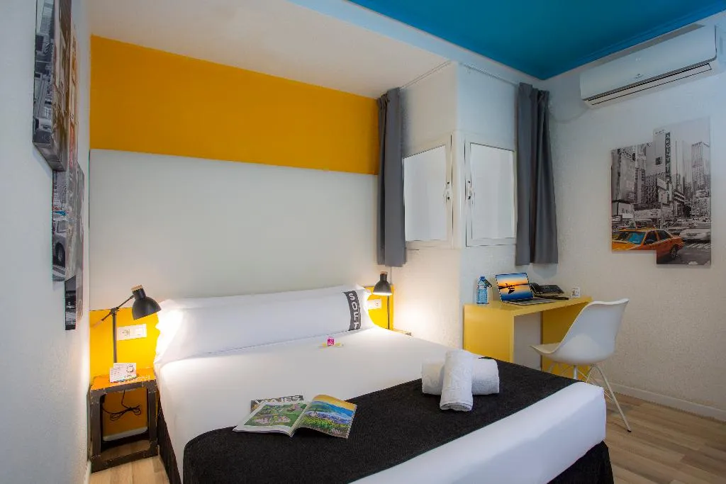 SINGLE STANDARD Room, Casual Vintage Valencia, Valencia