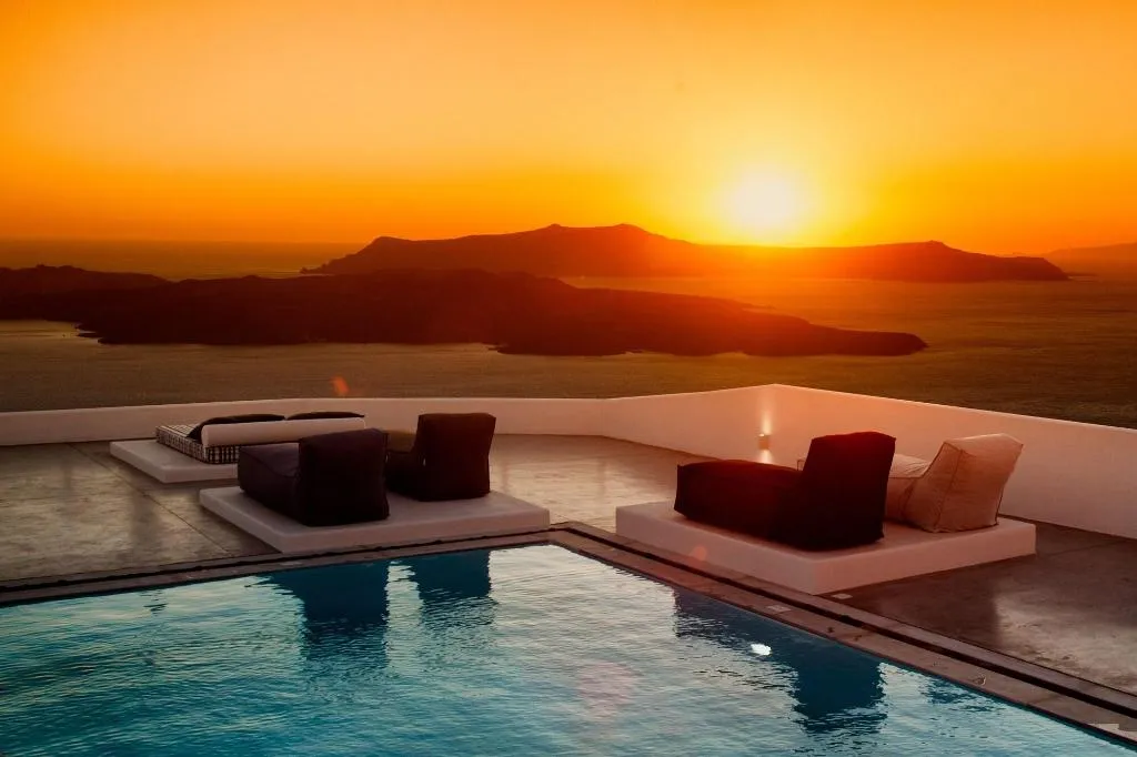 Sports and Entertainment, Amity Suites, Santorini