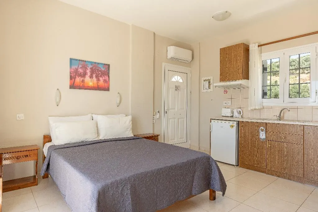 STUDIO STANDARD Room, Oskars Studios & Apartments, Kefallinia