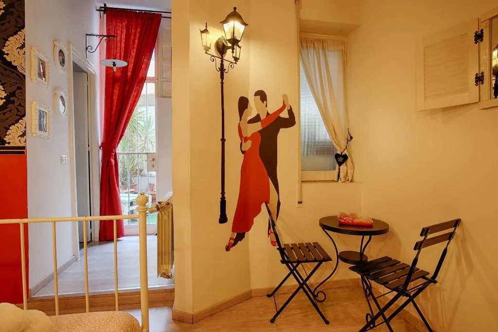 Room, Jet Lag, Naples