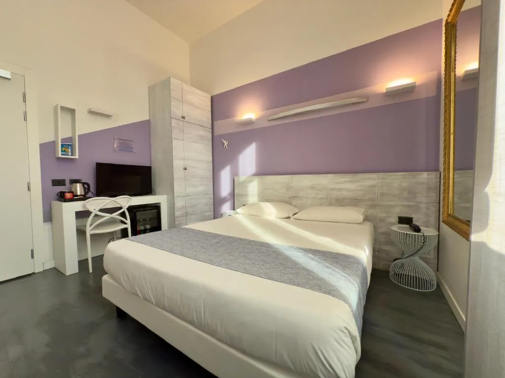 Double or Twin STANDARD Room, Hotel Europa, Milan
