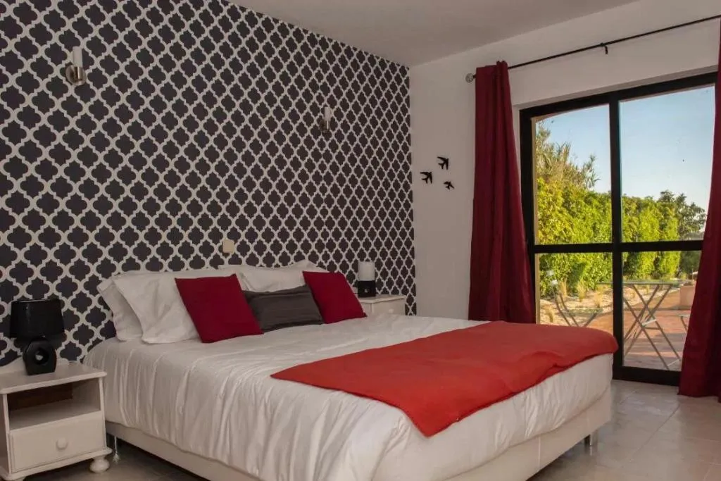Double or Twin POOL VIEW Room, Casa Rosa Montes, Algarve