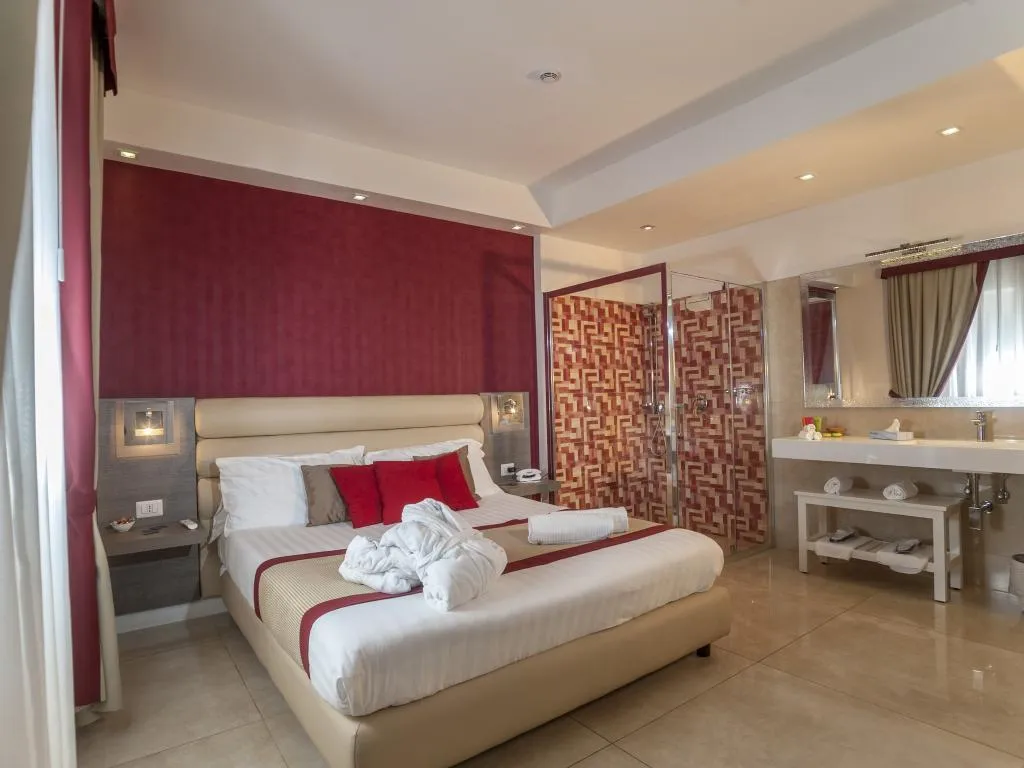 SUITE STANDARD Room, Hotel San Pietro, Naples