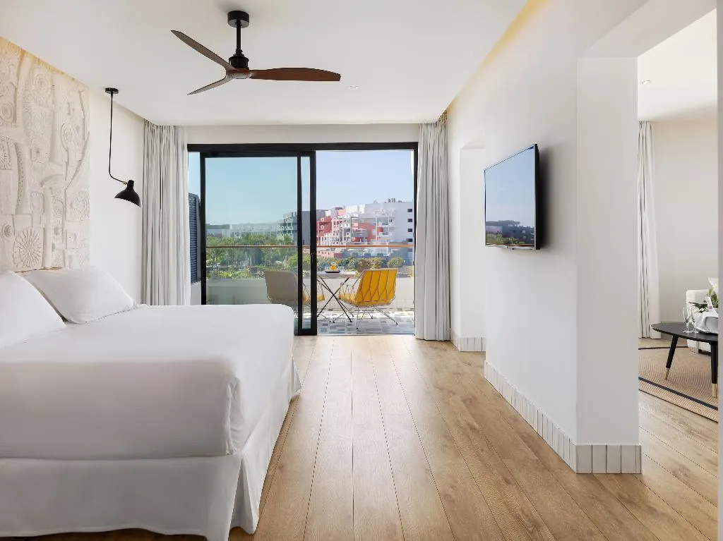 JUNIOR SUITE STANDARD Room, H10 Atlantic Sunset Horizons Collection, Tenerife