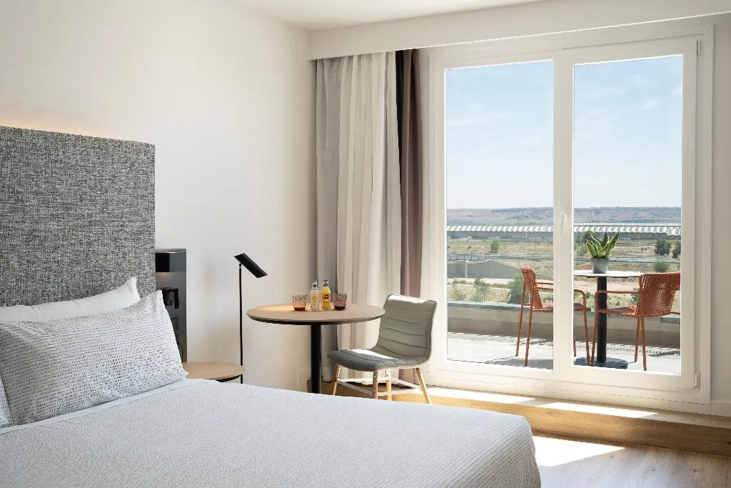 Double or Twin WITH TERRACE Room, Innside By Meliá Madrid Valdebebas, Madrid