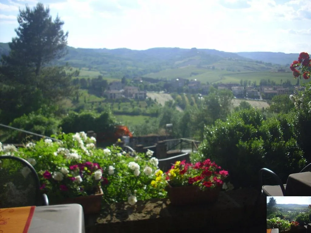 General view, B&B Chiara e Benedetta (La villa degli Ulivi), Perugia