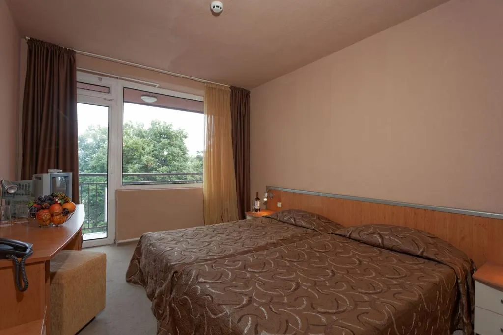 DOUBLE STANDARD Room, Gladiola, Varna