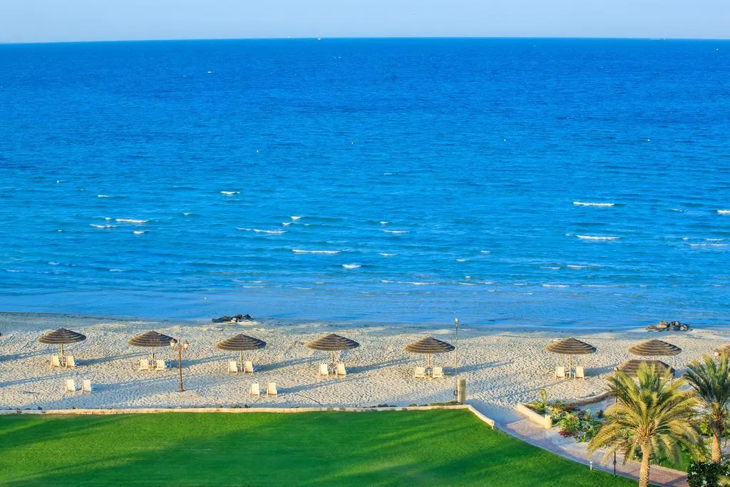 Beach, Danat Resort Jebel Dhann, Abu Dhabi