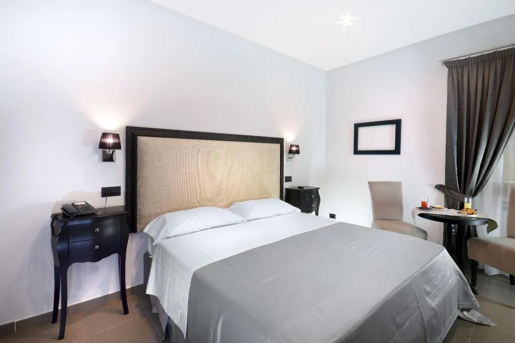 Room, Barbarella Suite, Naples
