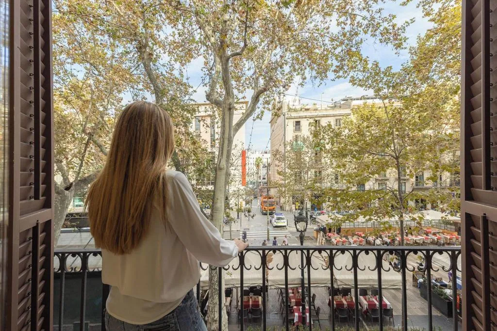 TWIN CITY VIEW TWO BEDS Room, Arc La Rambla, Barcelona