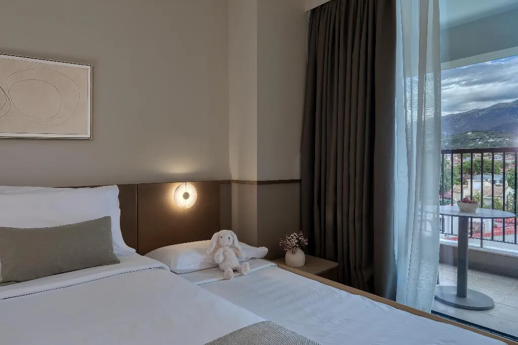 Double or Twin MOUNTAIN VIEW Room, Airotel Achaia Beach, Athens
