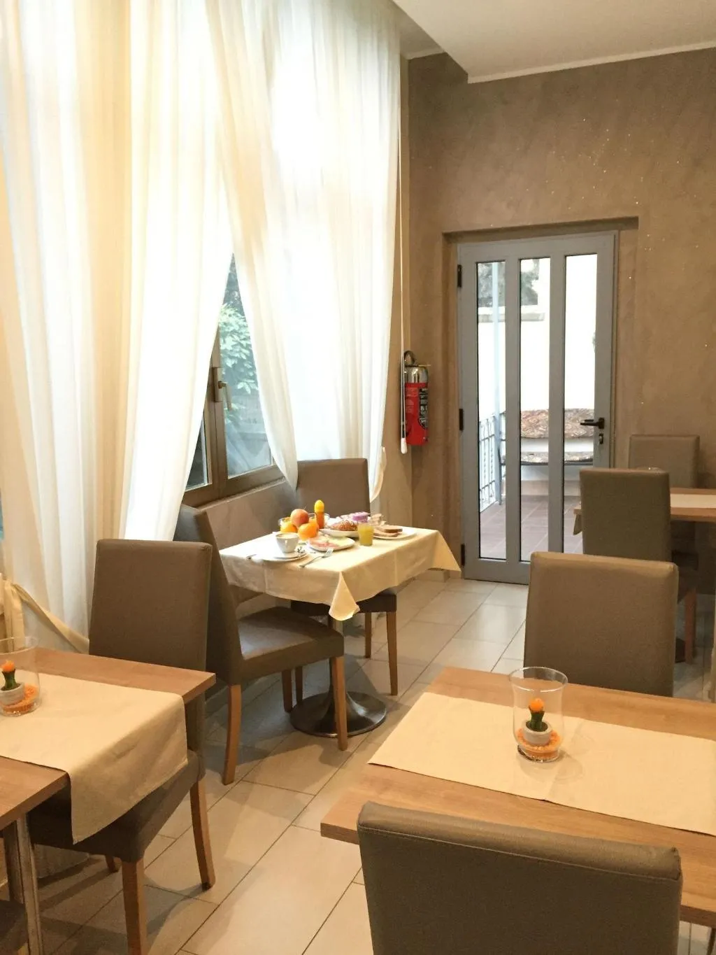 Restaurant, Hotel Montecarlo, Milan