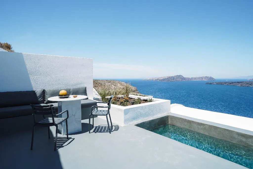 SUITE DELUXE WITH PRIVATE POOL Room, Santonero, Santorini
