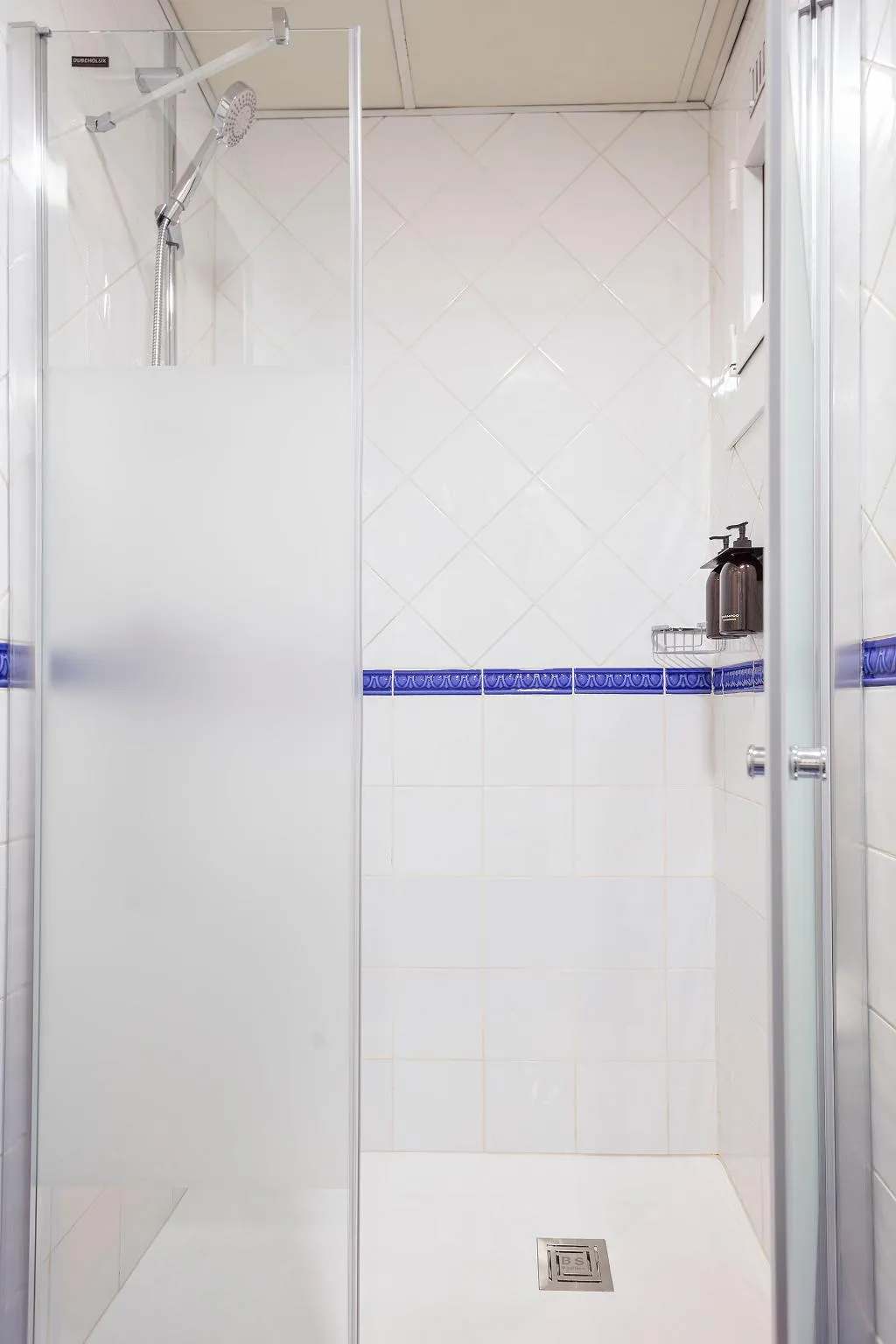 TRIPLE STANDARD Room, Acta Antibes, Barcelona