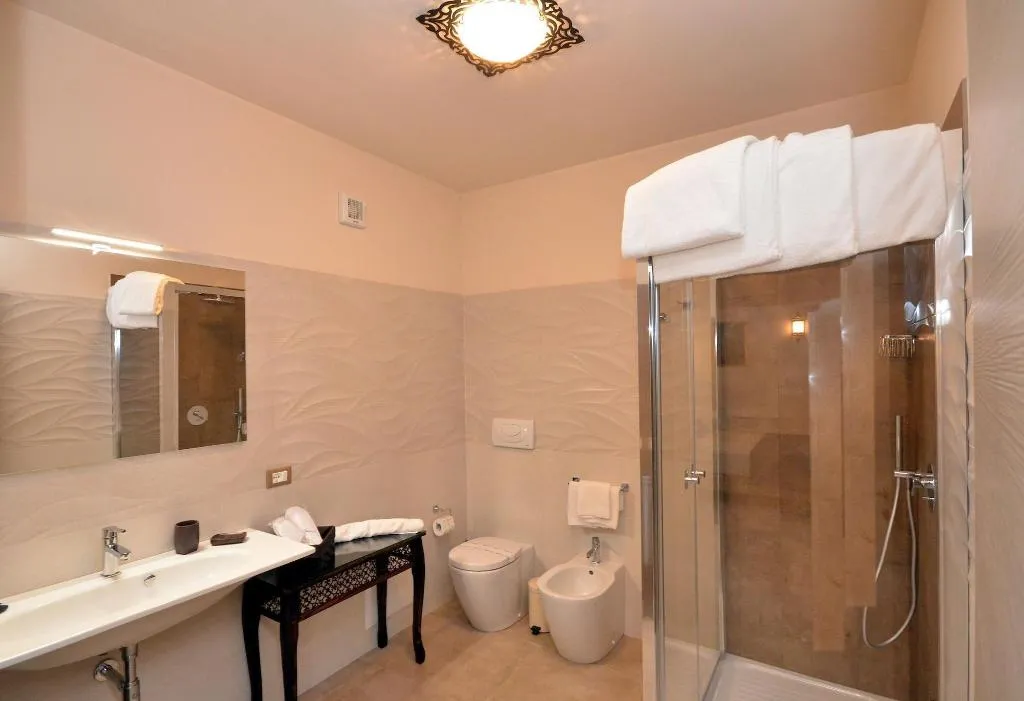Room, RIAD - Comfort Rooms, Palermo