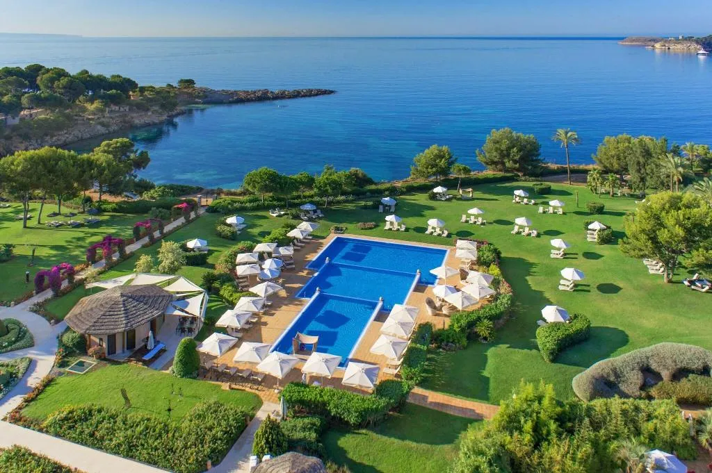 Room, The St. Regis Mardavall Resort, Majorca