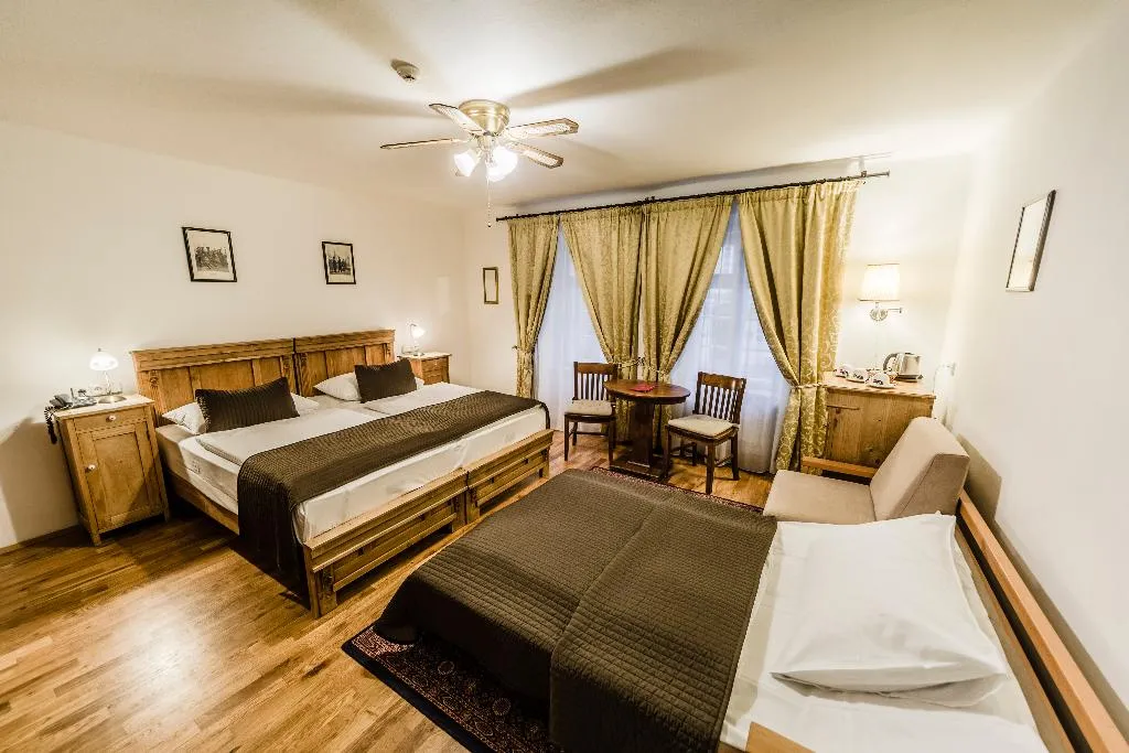 TRIPLE STANDARD Room, Archibald at the Charles Bridge, Prague