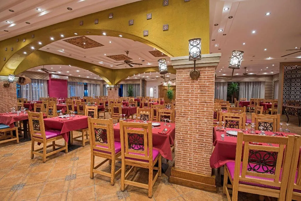 Restaurant, Sunrise Royal Makadi Resort, Red Sea Riviera
