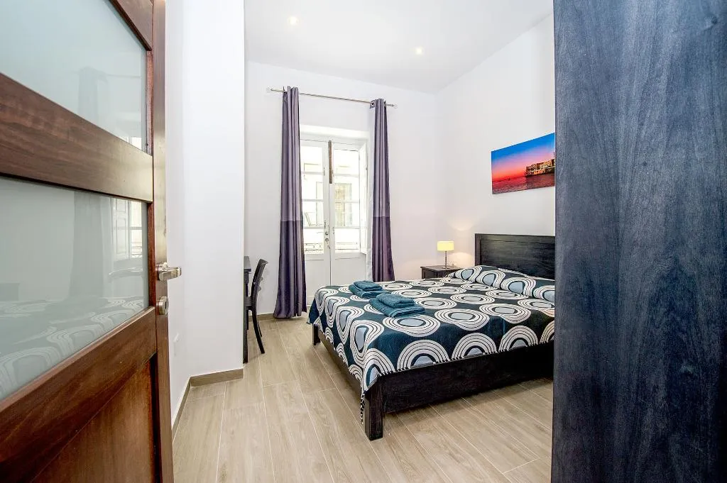 DOUBLE BASIC Room, 11Seabreeze House, Malta