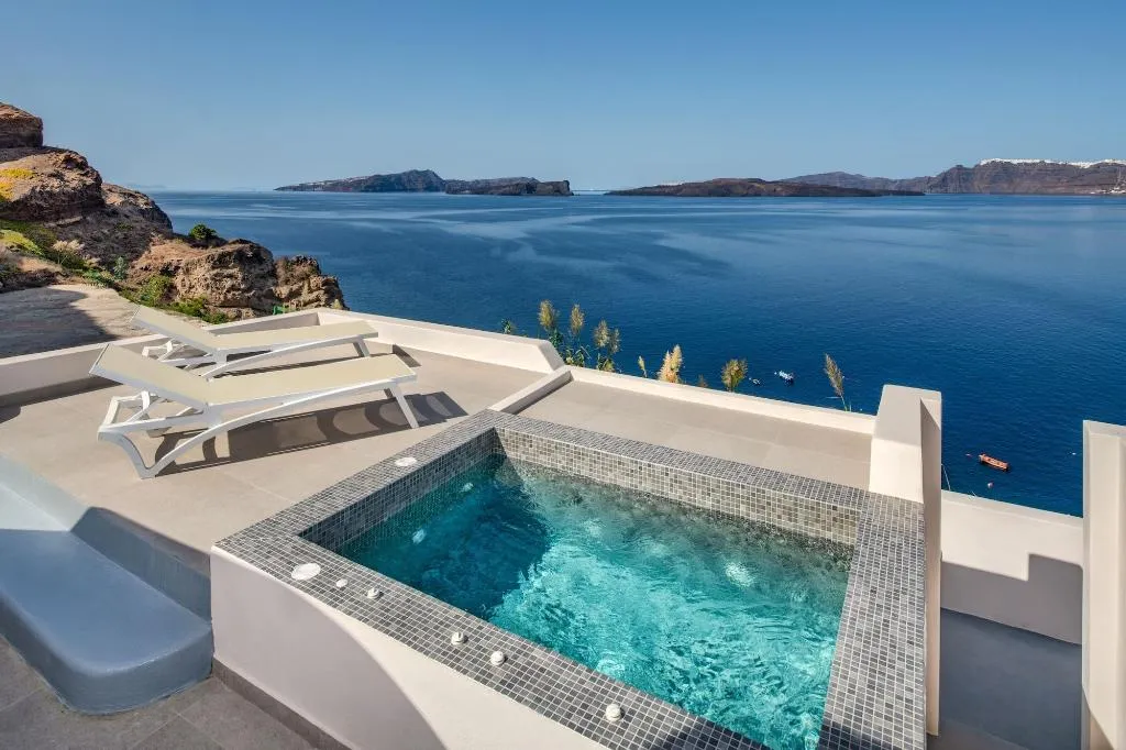 Room, Kokkinos Villas, Santorini