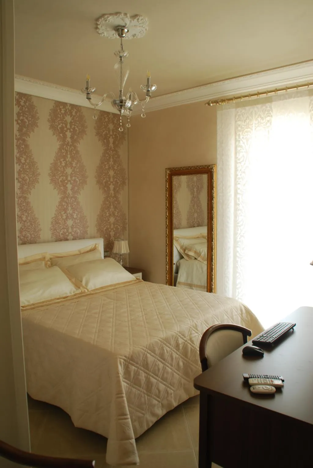 DOUBLE DELUXE WITH TERRACE Room, Daphnae House, Catania
