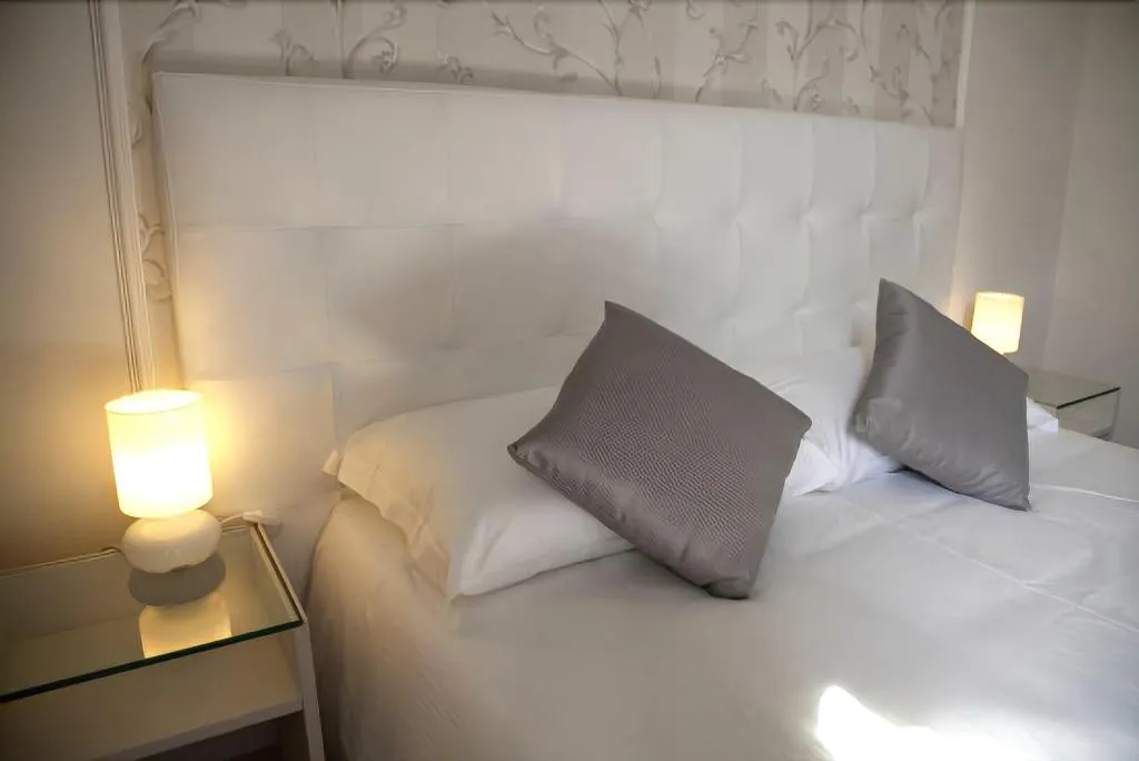 Room, Residenza Le Fonticine, Florence