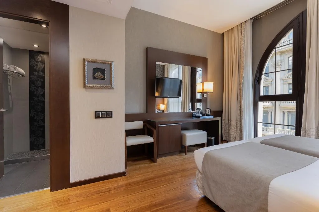 DOUBLE SINGLE USE STANDARD Room, Barcelona Hotel Colonial, Barcelona