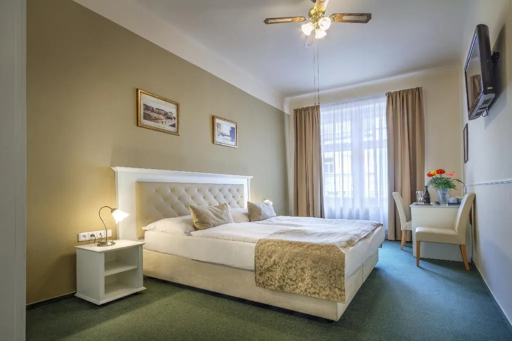Double or Twin STANDARD Room, Taurus, Prague